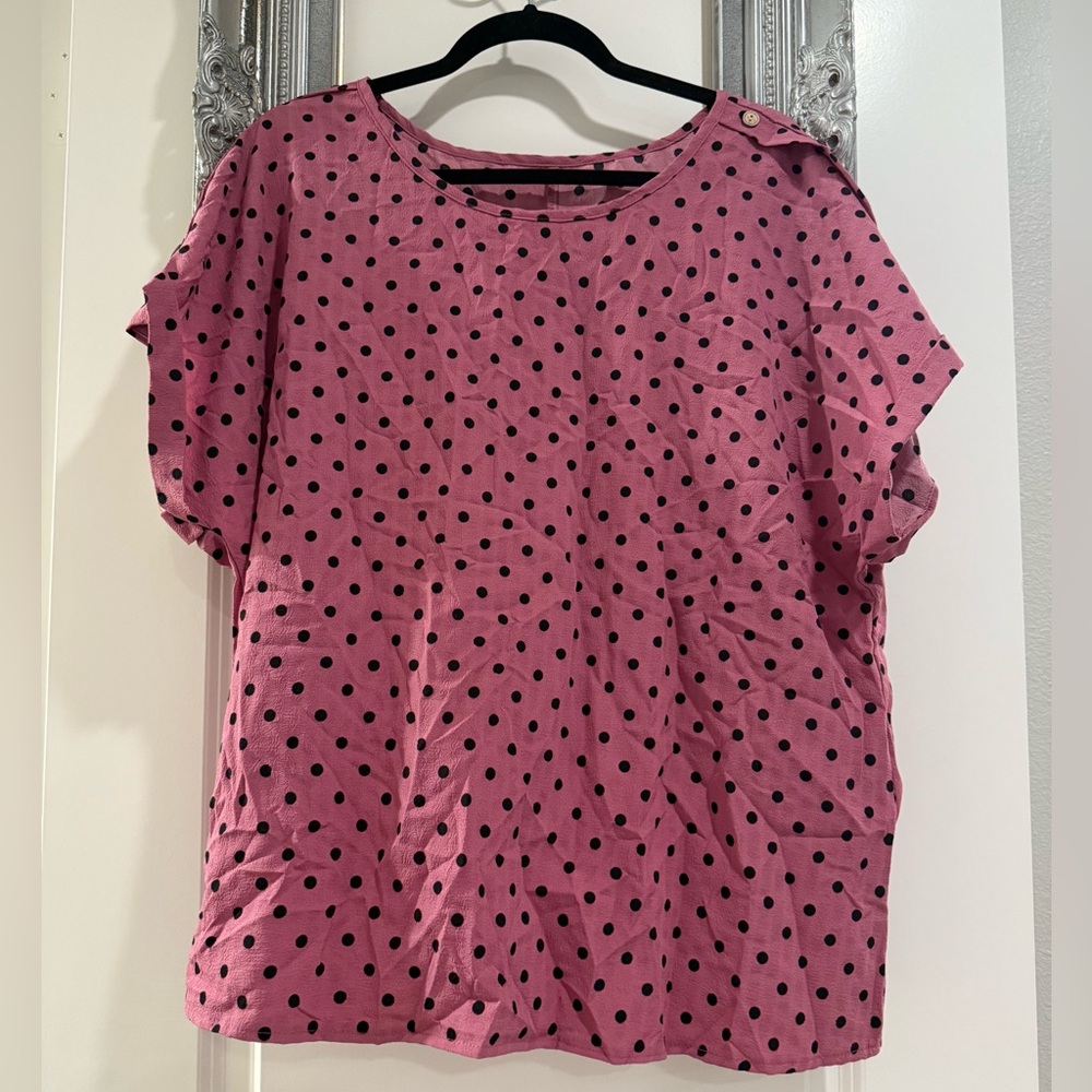 SHEIN Curve 1XL Pink and Black Polka Dot Short Sleeve Top